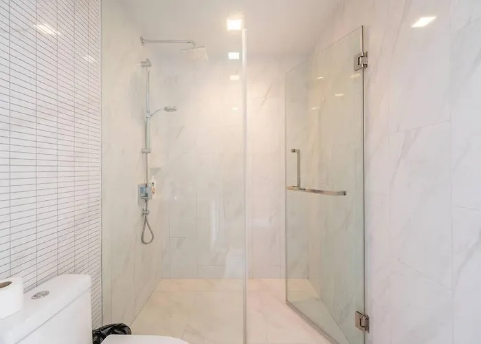 2 Bedroom At Bts Nana Sukhumvit 11 Floor 15 Pool Not Permitted *